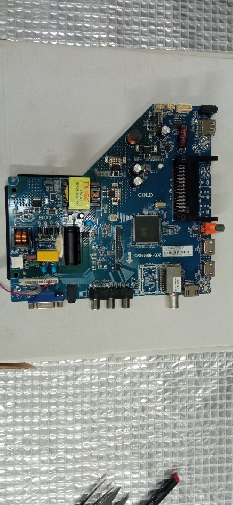 TK066 VIVAX TV-32LE112T2 CV3663BH-Q32